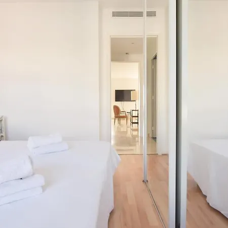 דירה 3-br Sea View Swimming Pool *