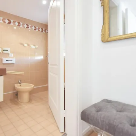 3-br Sea View Swimming Pool