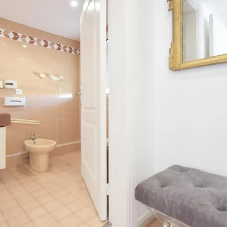3-br Sea View Swimming Pool *