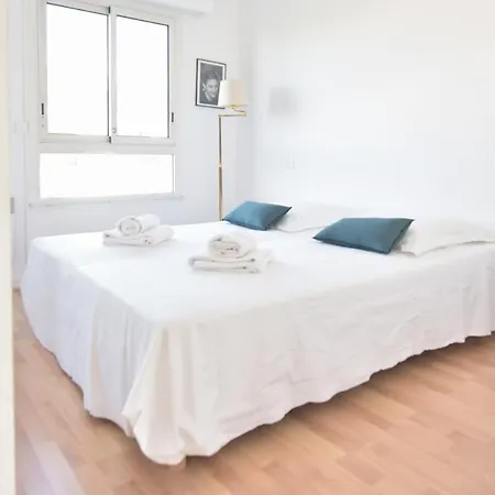 דירה 3-br Sea View Swimming Pool